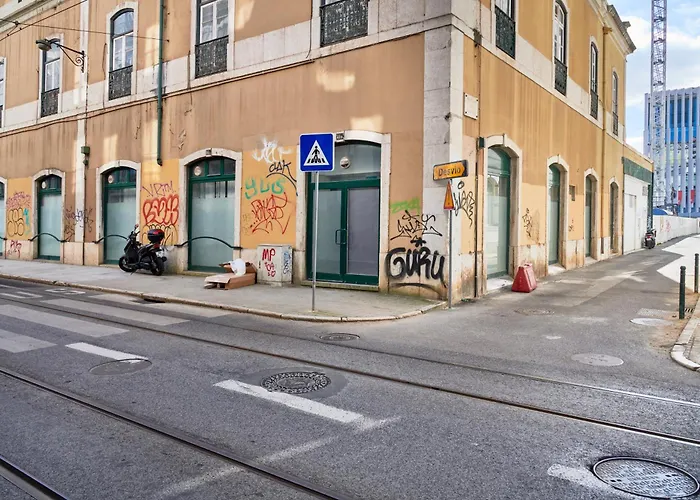 Amazing At Cais Do Sodré