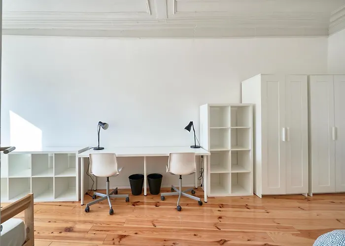 Amazing At Cais Do Sodre *